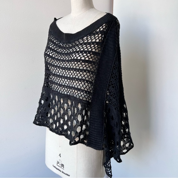 All Saints Spitalfields Crocheted poncho size 12 - Picture 2 of 7